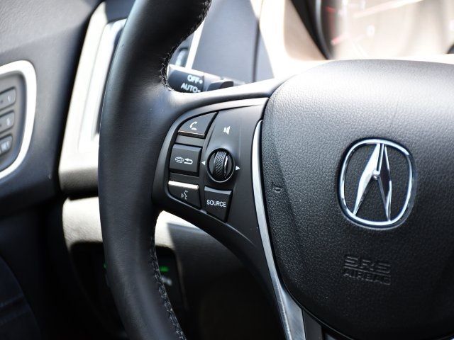 Vehicle image 29 of 36