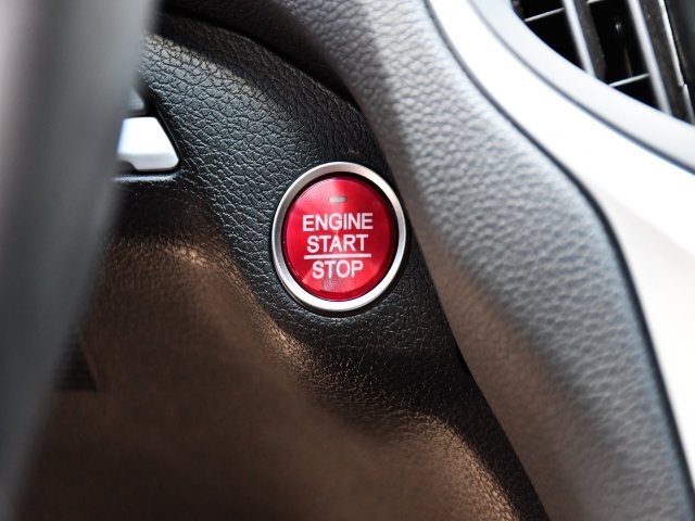 Vehicle image 21 of 36