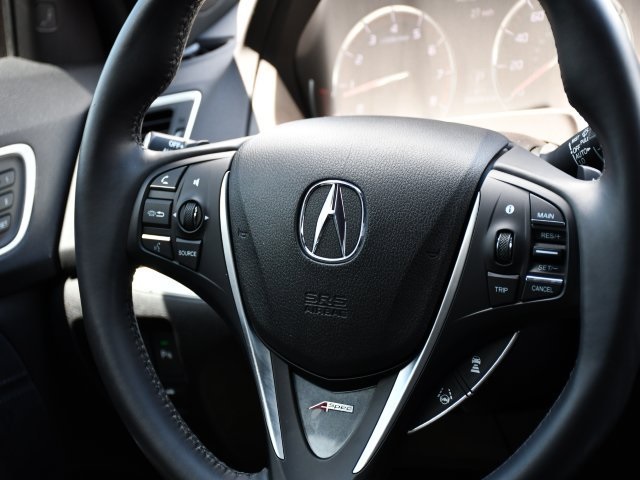 Vehicle image 28 of 36