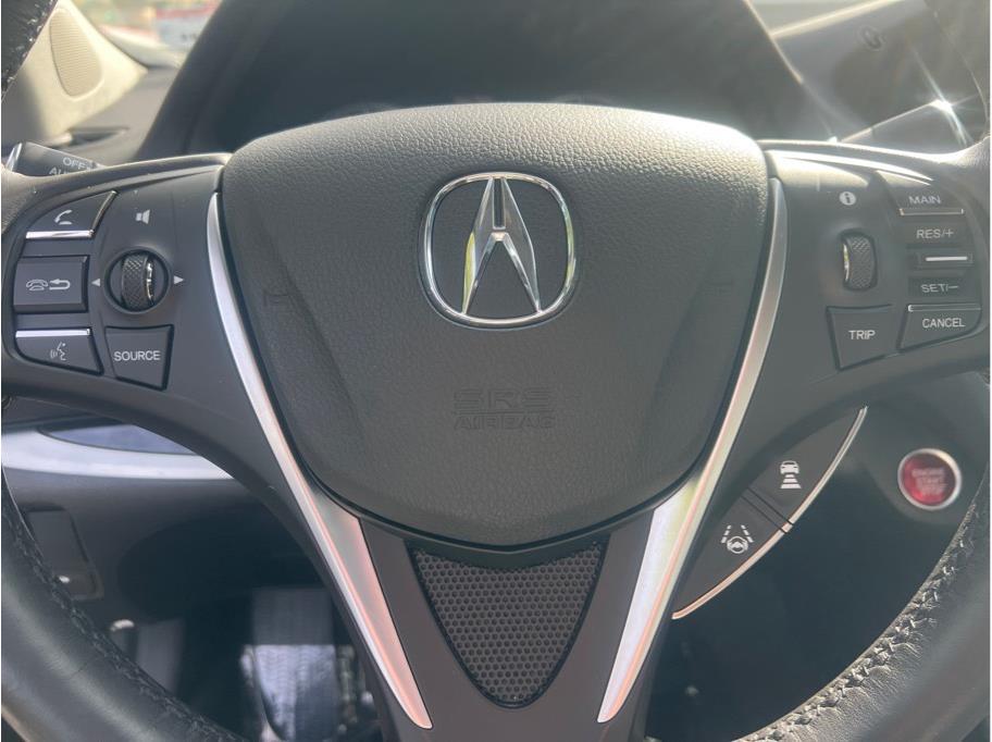 Vehicle image 13 of 28