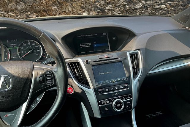 Vehicle image 16 of 39