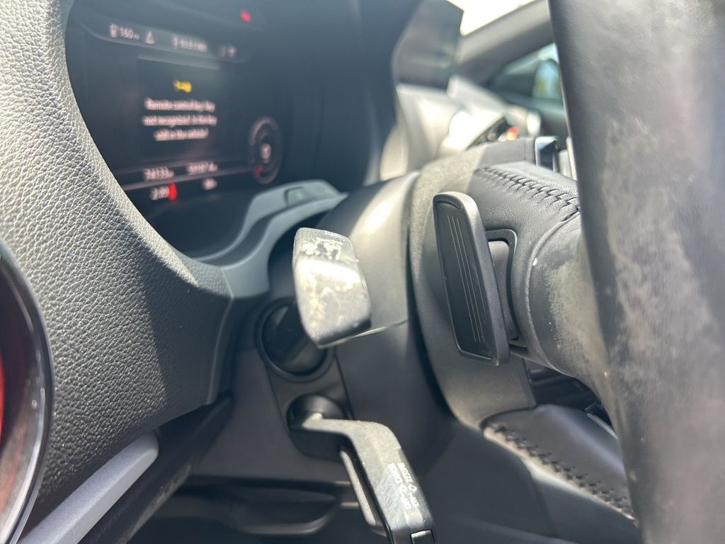 Vehicle image 17 of 49