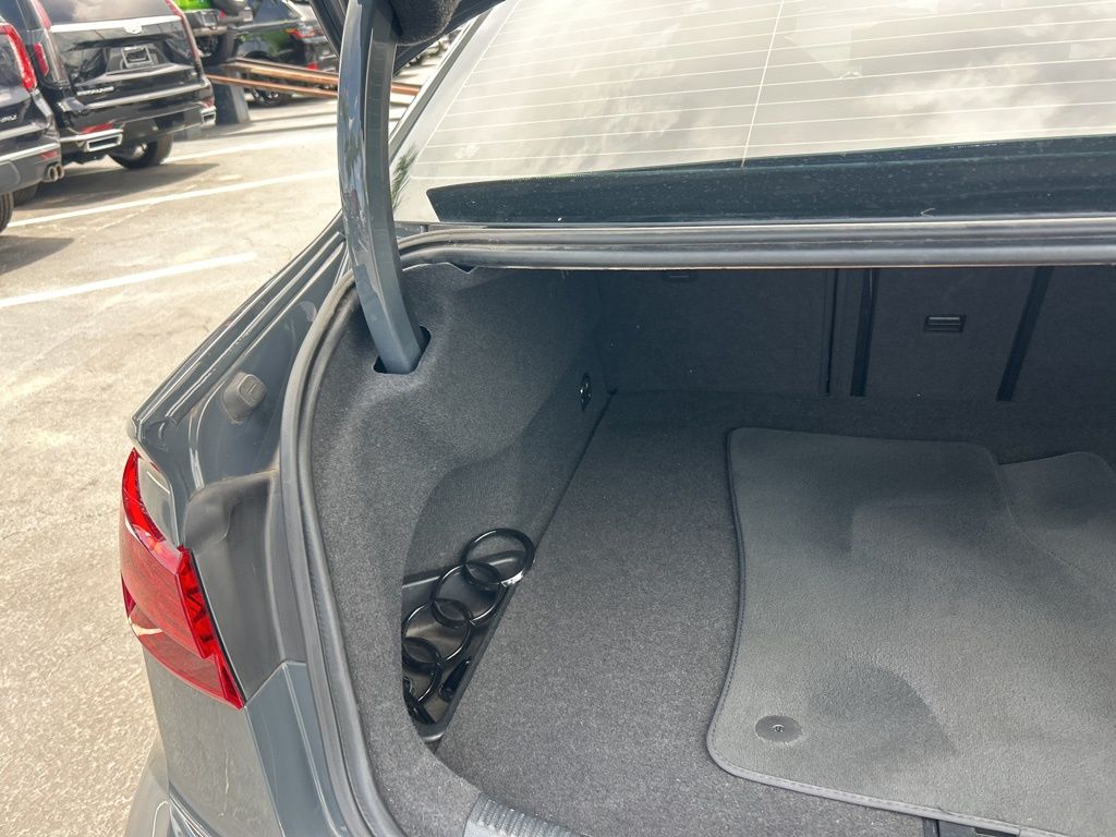 Vehicle image 13 of 49