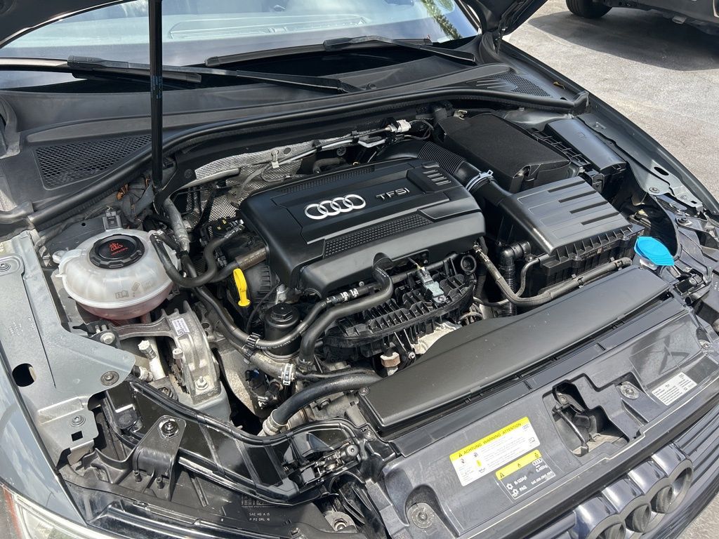 Vehicle image 9 of 49