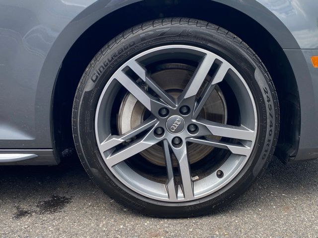 Vehicle image 10 of 50