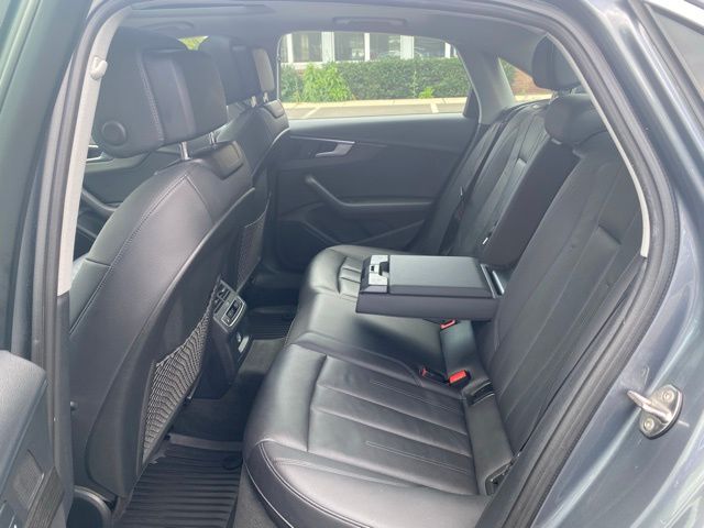 Vehicle image 16 of 50