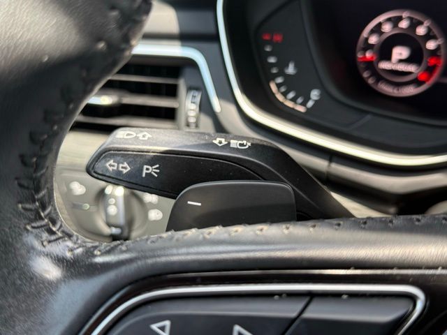 Vehicle image 43 of 50
