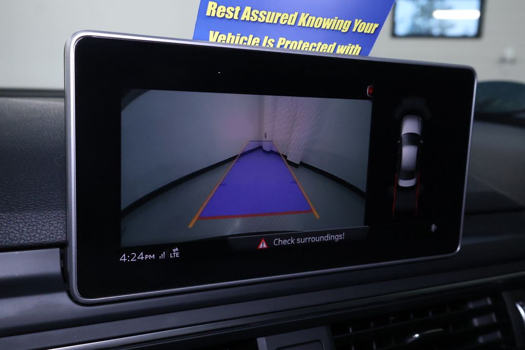 Vehicle image 17 of 41