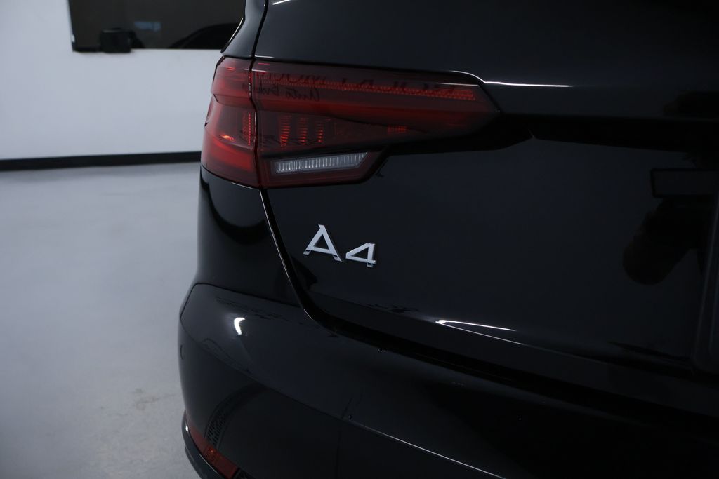 Vehicle image 29 of 41