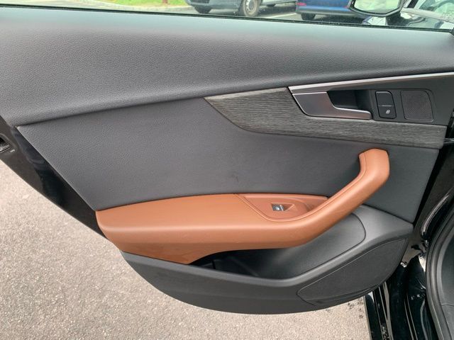 Vehicle image 12 of 35
