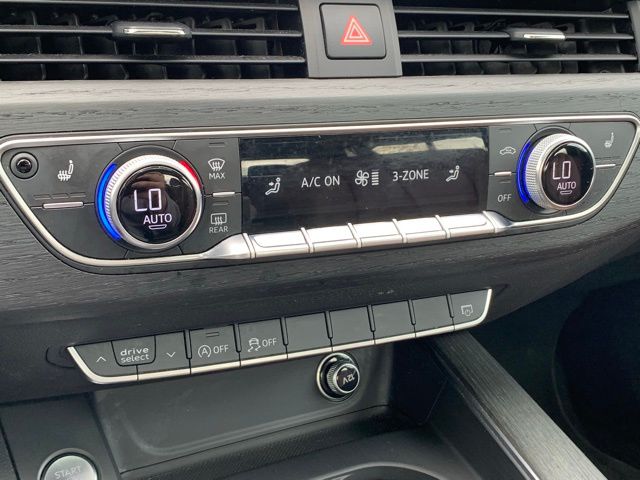 Vehicle image 26 of 35