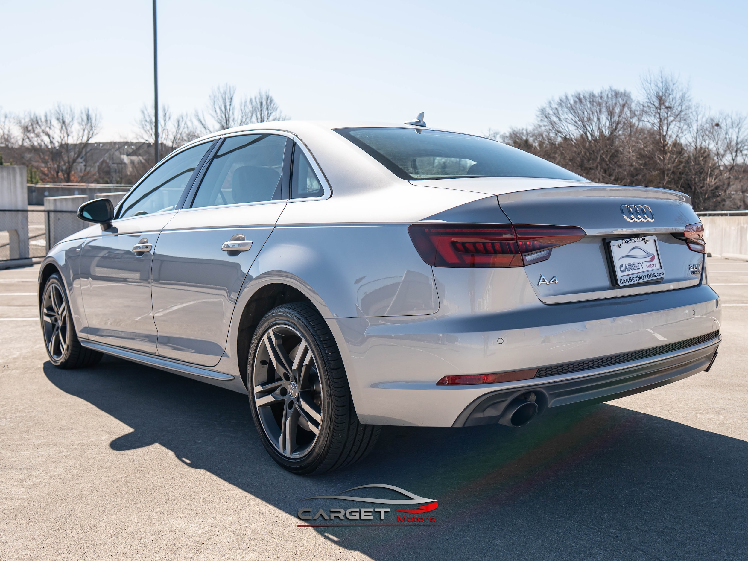 Vehicle image 7 of 47