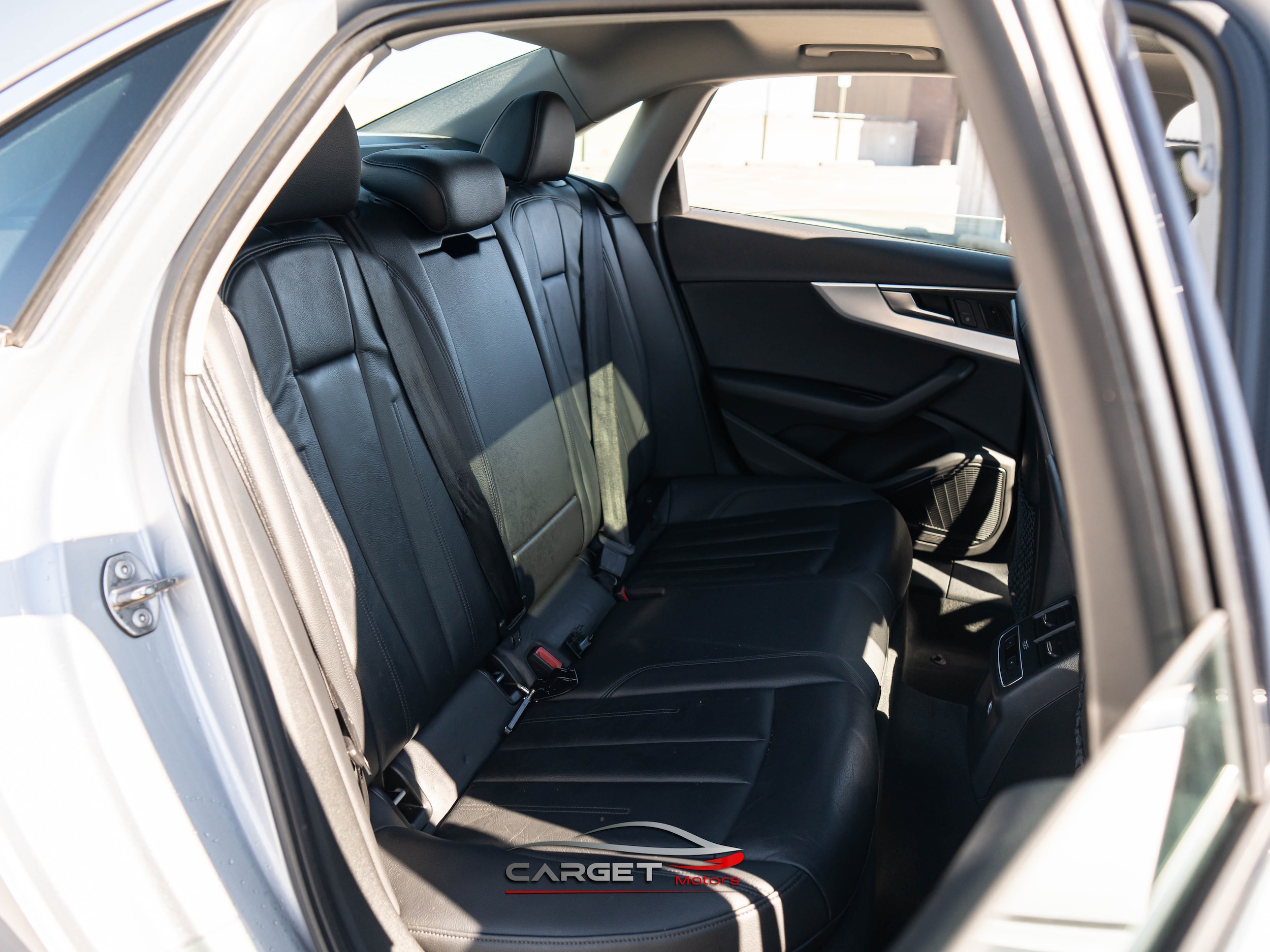 Vehicle image 13 of 47
