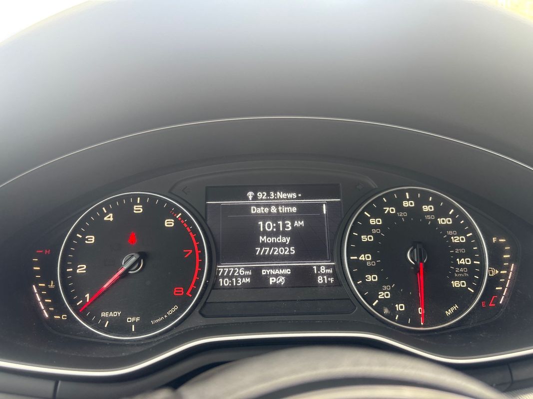 Vehicle image 14 of 18