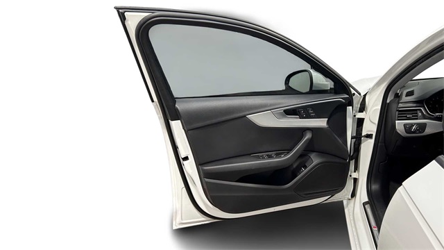 2018 Audi A4 Premium Image 13 of 30