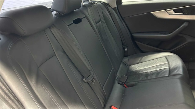 2018 Audi A4 Premium Image 11 of 30