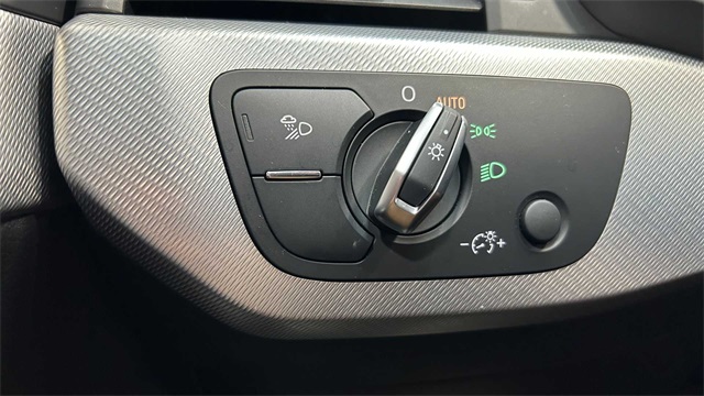 2018 Audi A4 Premium Image 19 of 30