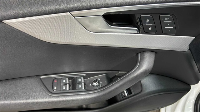 2018 Audi A4 Premium Image 17 of 30