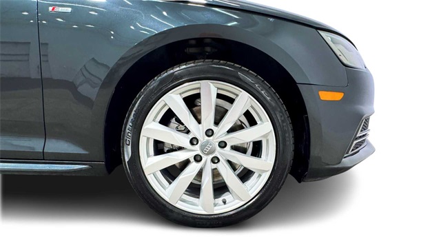 Vehicle image 9 of 34