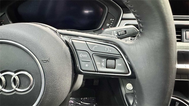 Vehicle image 19 of 34