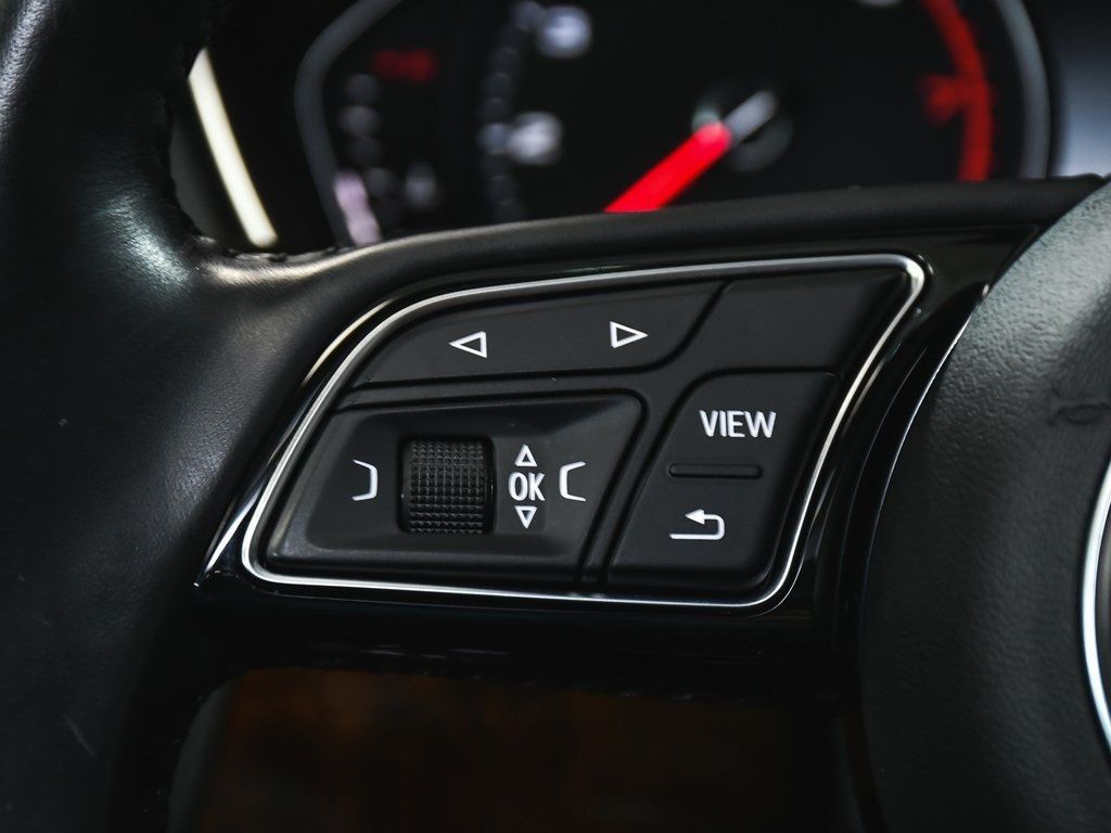 Vehicle image 33 of 78