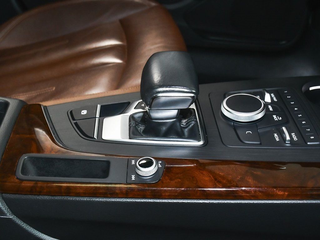 Vehicle image 55 of 78