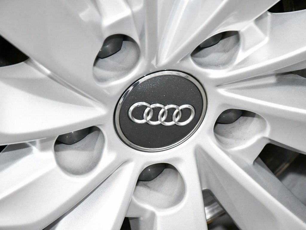 Vehicle image 75 of 78