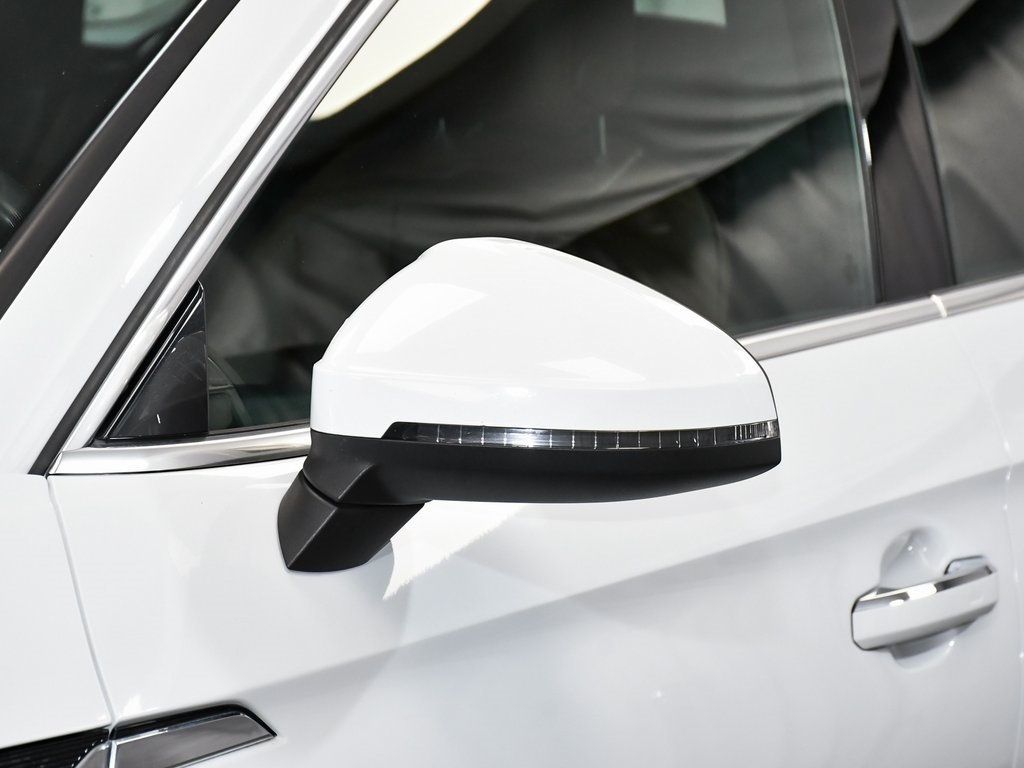 Vehicle image 67 of 78