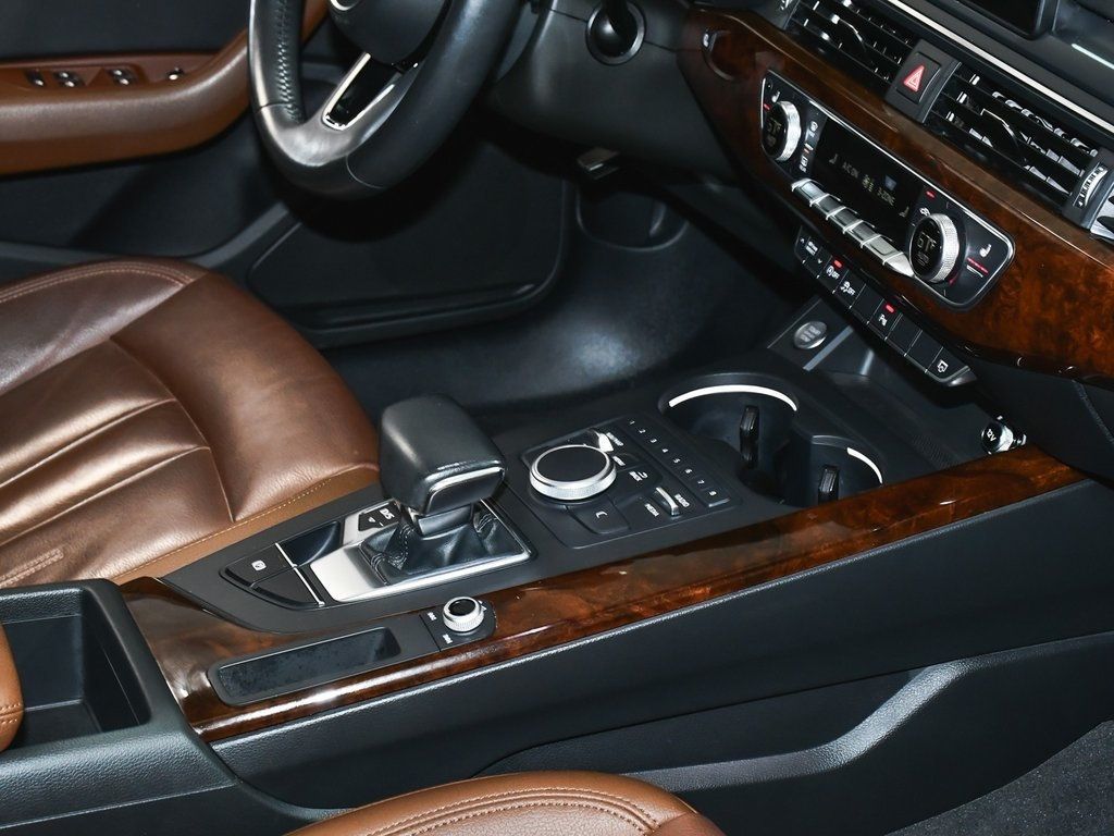 Vehicle image 54 of 78