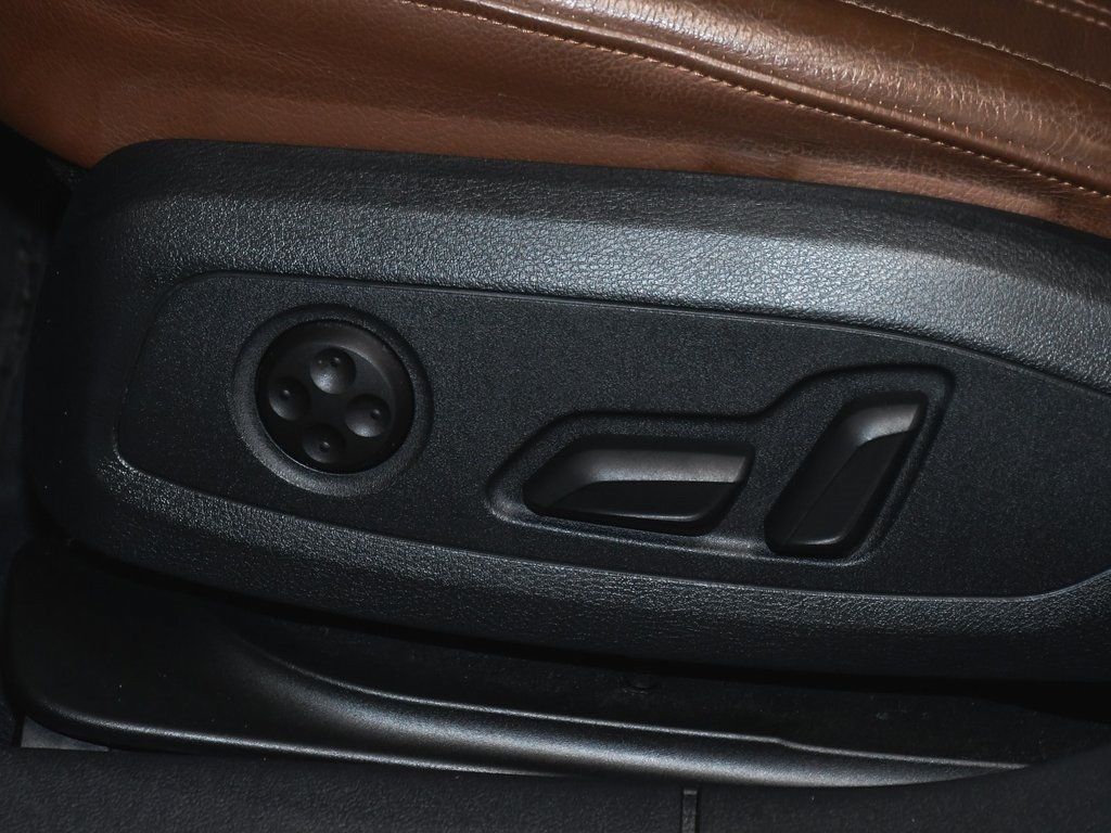 Vehicle image 43 of 78