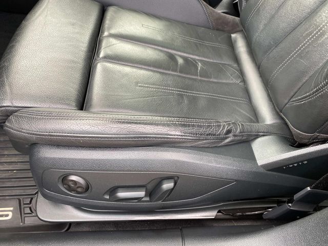 Vehicle image 34 of 43