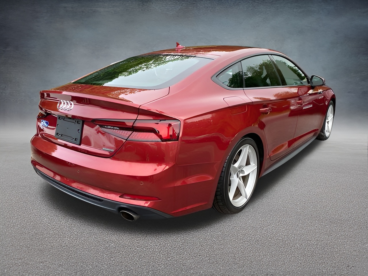 Vehicle image 40 of 43