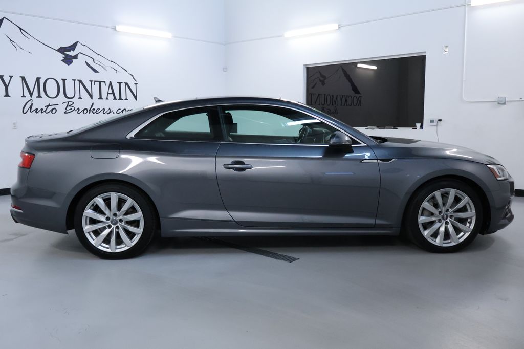 Vehicle image 4 of 41