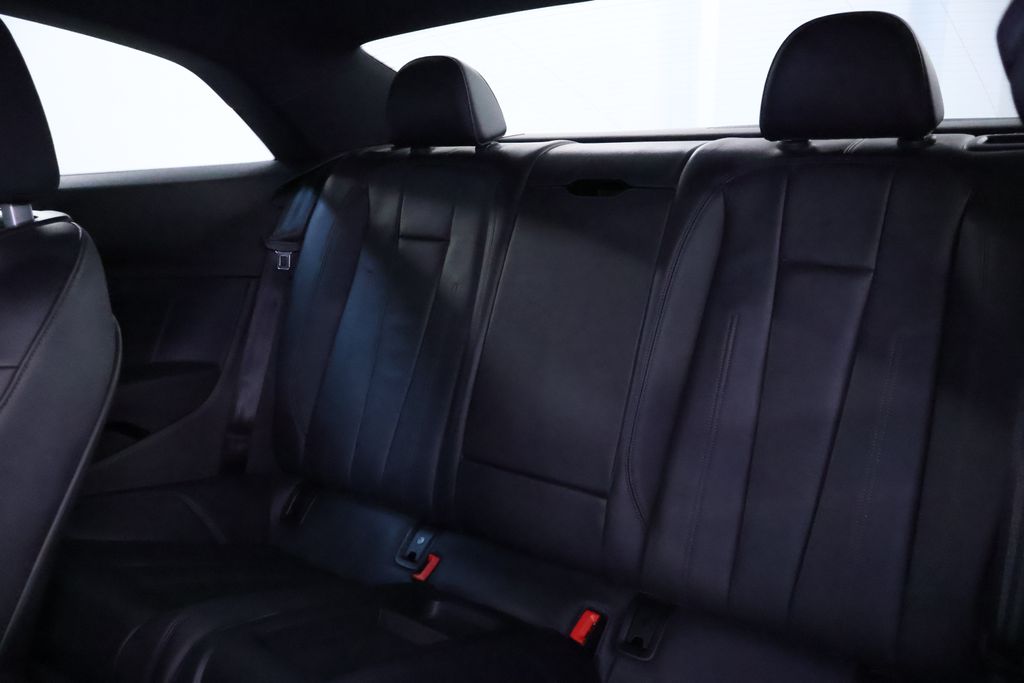 Vehicle image 11 of 41