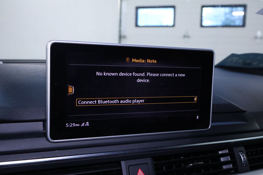 Vehicle image 15 of 41