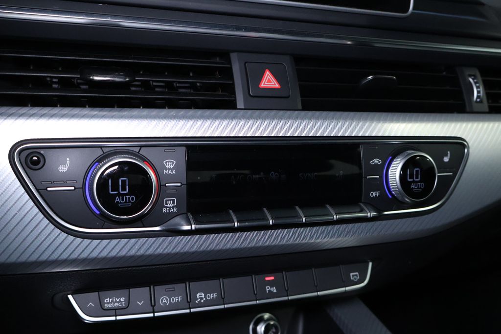 Vehicle image 20 of 41