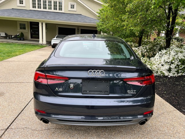 Vehicle image 7 of 57