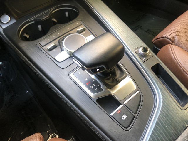 Vehicle image 39 of 57