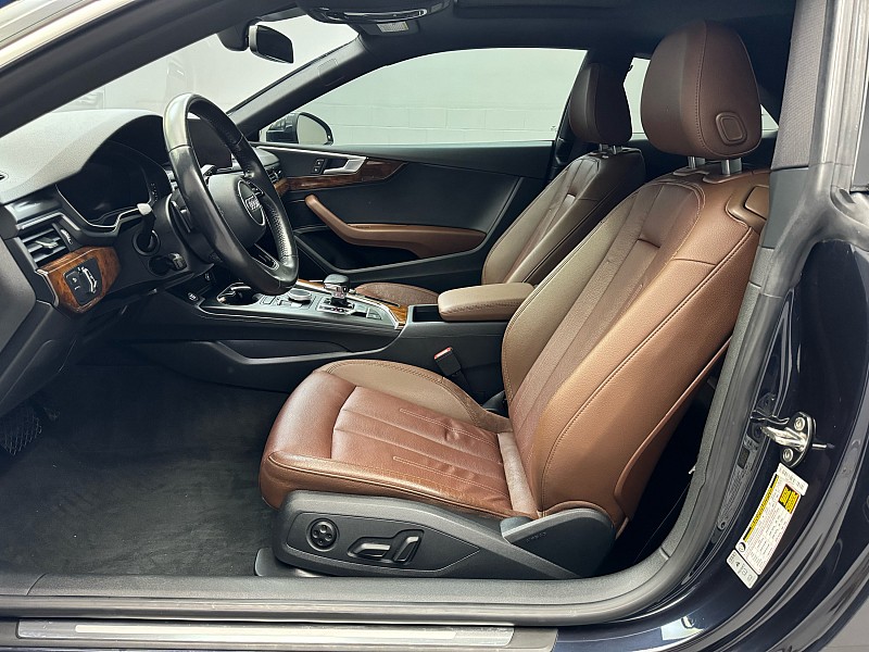 Vehicle image 13 of 44