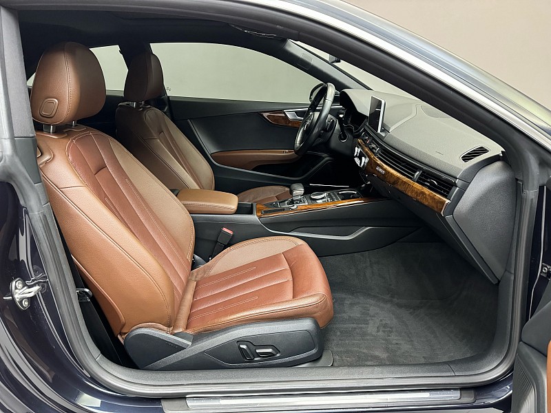 Vehicle image 18 of 44