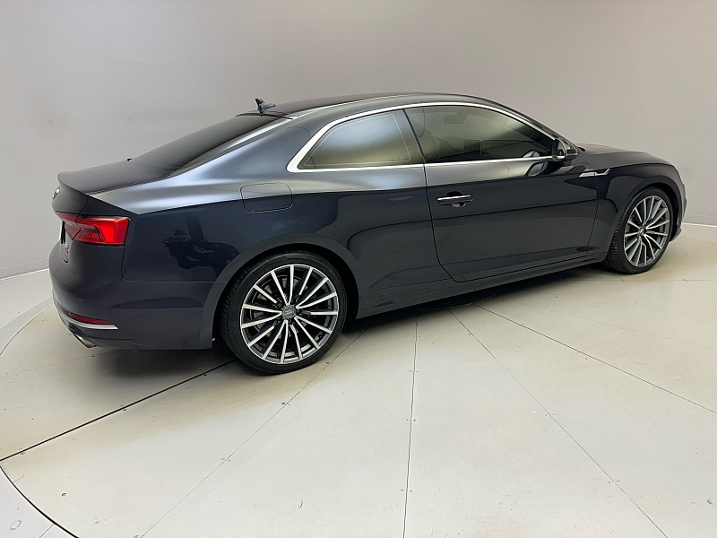 Vehicle image 6 of 44