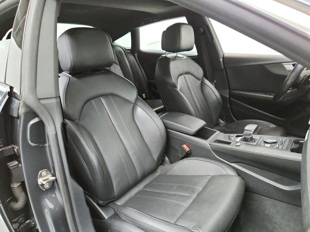 Vehicle image 29 of 46