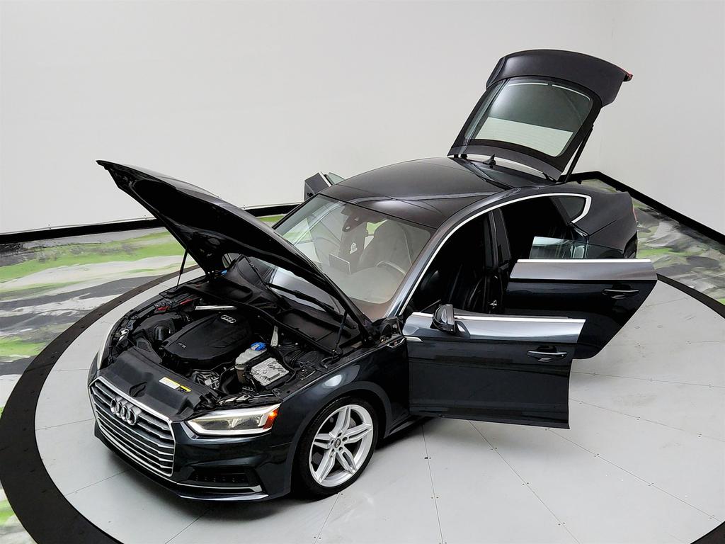 Vehicle image 44 of 46