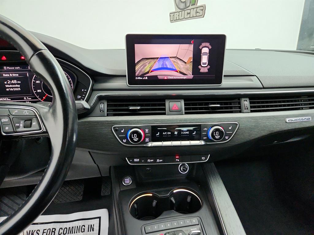 Vehicle image 32 of 46