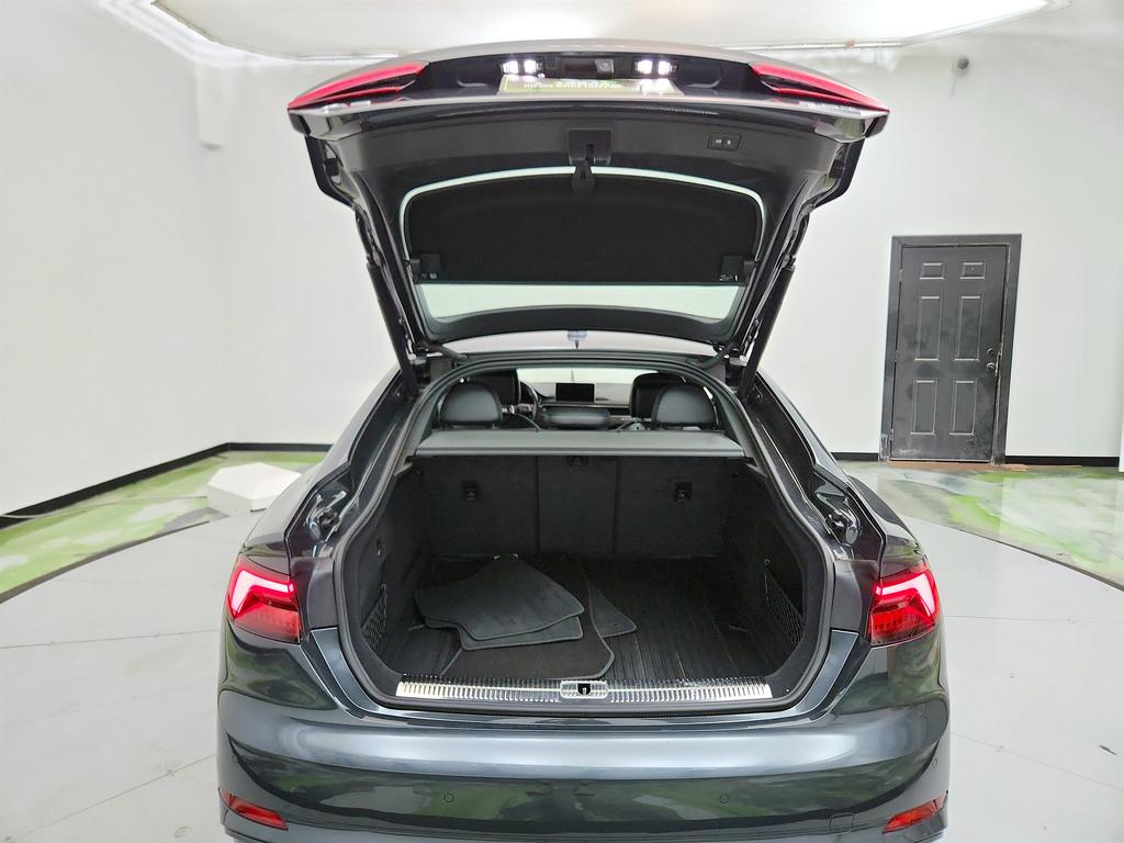 Vehicle image 41 of 46