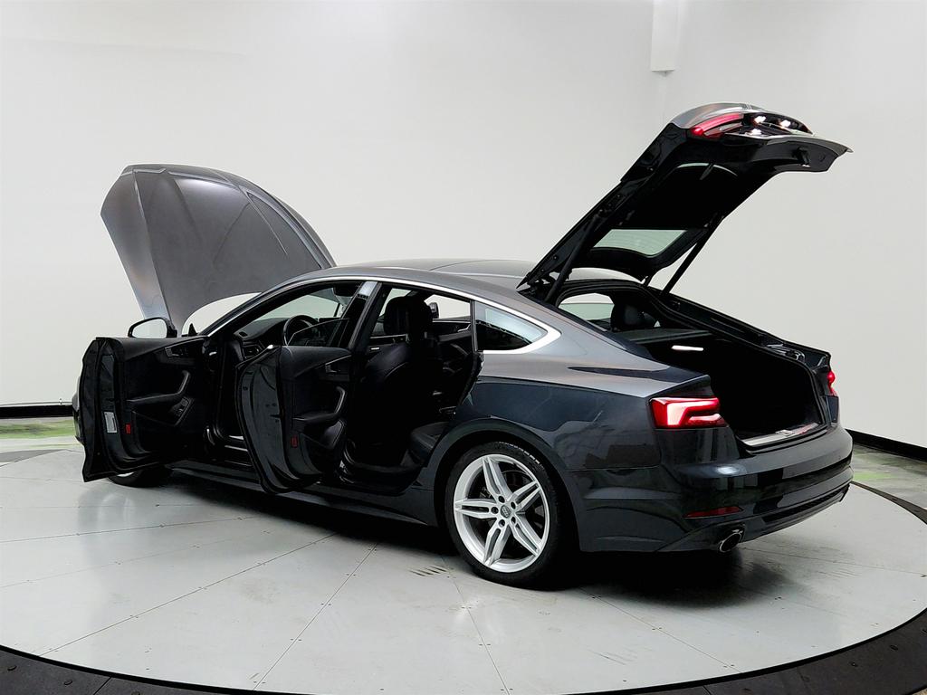 Vehicle image 19 of 46
