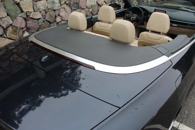Vehicle image 36 of 44