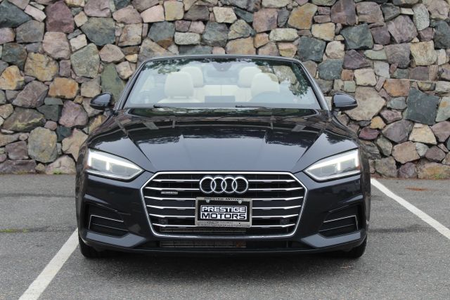 Vehicle image 4 of 44