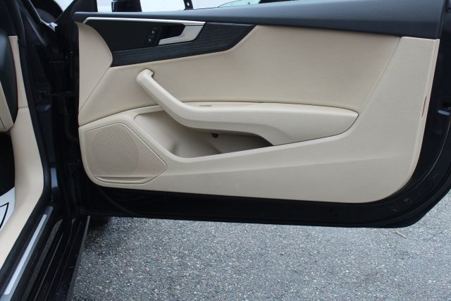 Vehicle image 24 of 44