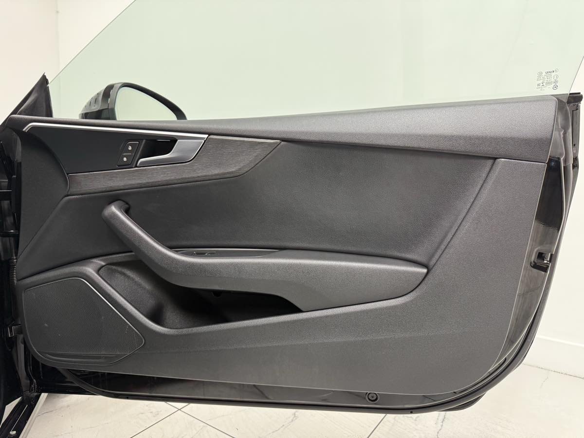Vehicle image 13 of 38